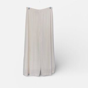 Chico’s travelers size 1 Wide-Leg Capri pants is size small